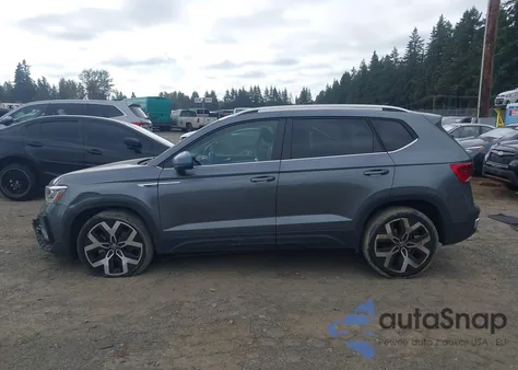 2022 Volkswagen Taos 1.5T Sel из США, поврежденный, VIN 3VV2X7B26NM065677